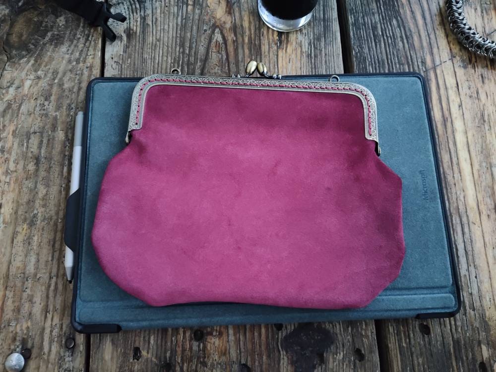 Planchet clutch (Rose Tarot)