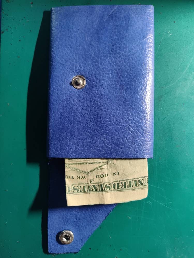 Ivans folding wallet.